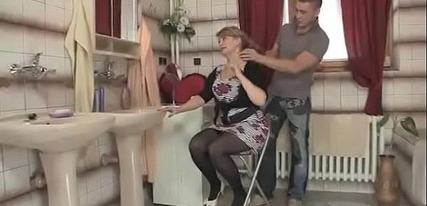  Milf rusa folla con el marido de su hija